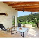 Fantastische In Einer Ruhigen Gegend In Der Naehe Von By Interhome Σπίτι διακοπών