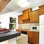 Σπίτι διακοπών Fantastische In Einer Ruhigen Gegend In Der Naehe Von By Interhome *