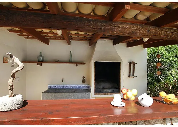 Fantastische In Einer Ruhigen Gegend In Der Naehe Von By Interhome * Pollença